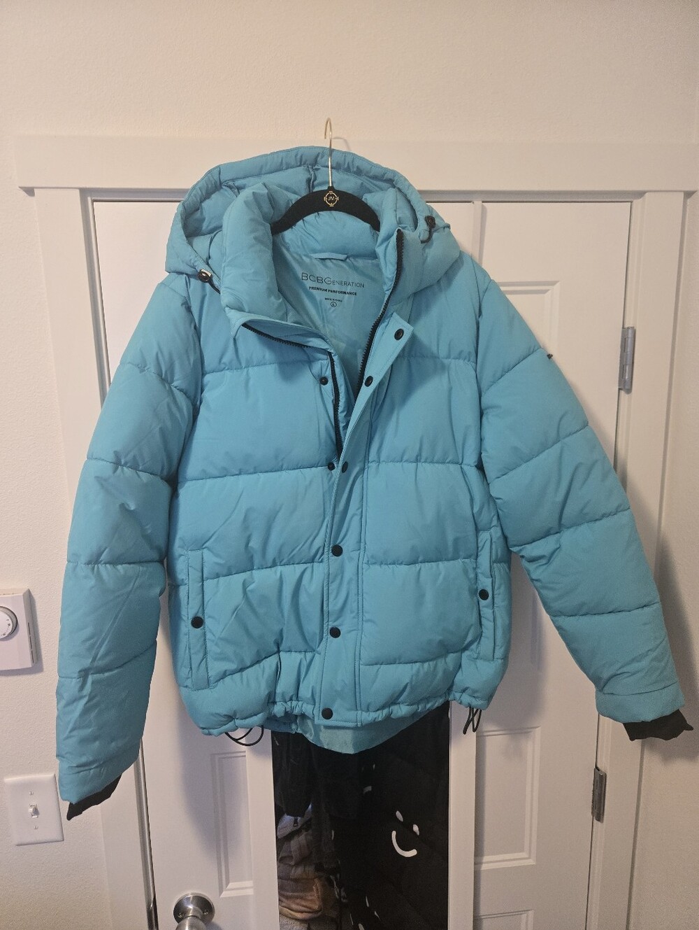 BCBG Teal Puffer Hooded Jacket. Size L.  MAKE OFFER!!